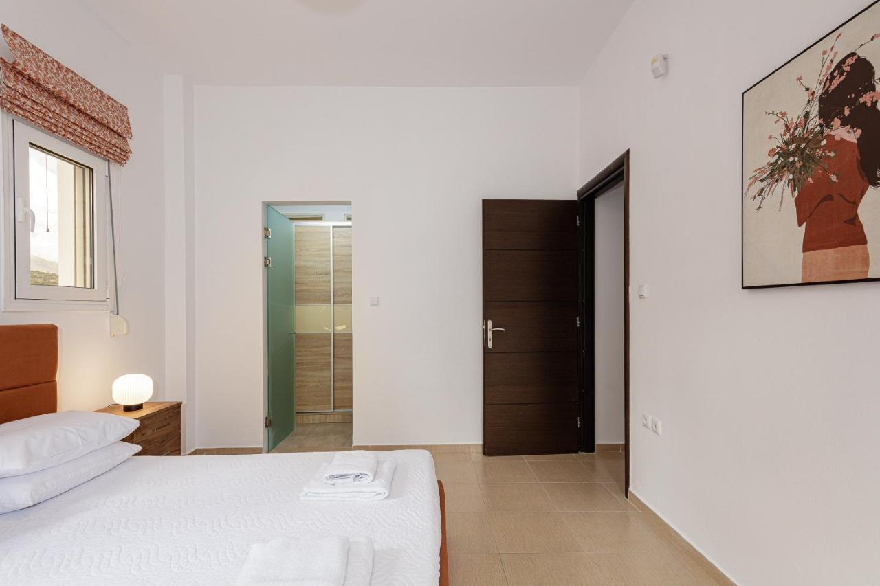 Emily Rethymno Villa